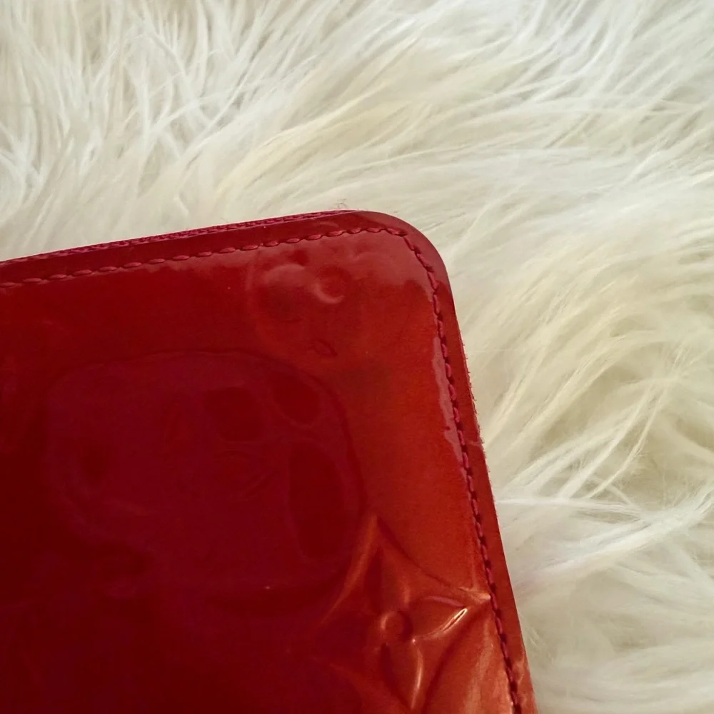 Louis Vuitton Vernis Cherry Red Zipper
Coin Purse - Picture 3 of 8
